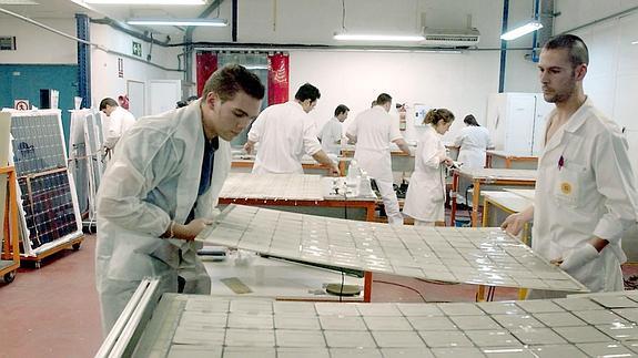 Trabajadores de la empresa, en una imagen de archivo