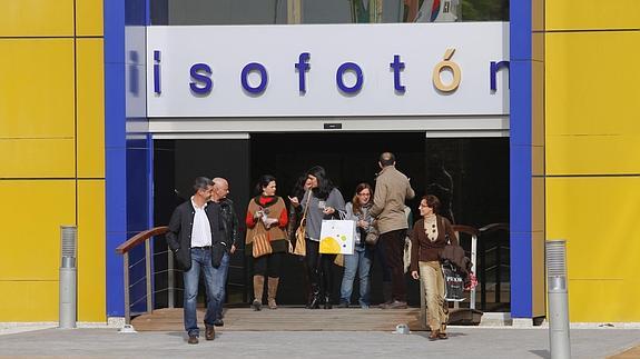 La fábrica de Isofotón en el PTA tiene maquinaria que vale millones y lleva meses parada.