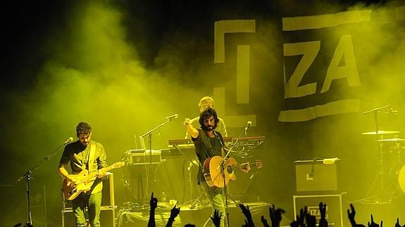 Izal ofreció el directo con más público en el Escena