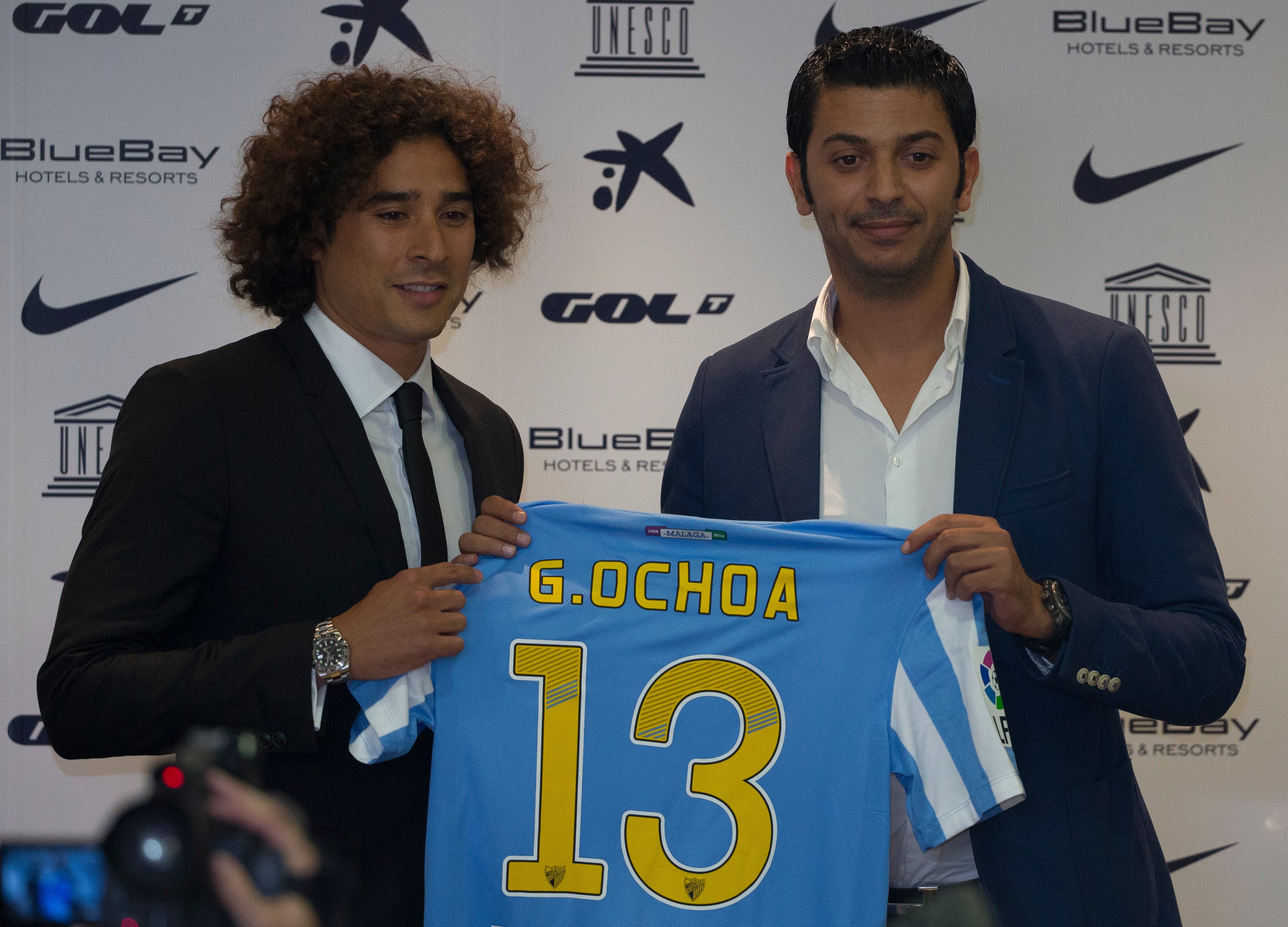 Ochoa: "El Málaga me abre las puertas de la Liga española"