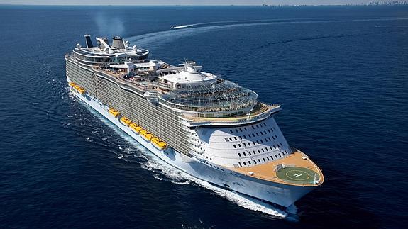 Vista del crucero ‘Oasis of the Seas’, en alta mar