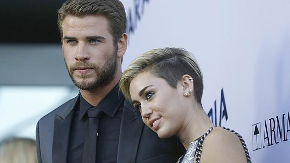 Miley Cyrus y Liam Hemsworth, en una foto de archivo. 