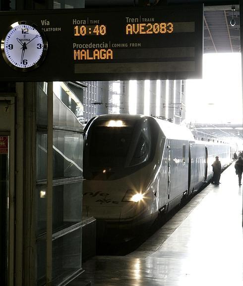 Renfe ofrece 37.800 plazas de AVE con un 70 % de descuento hasta Madrid