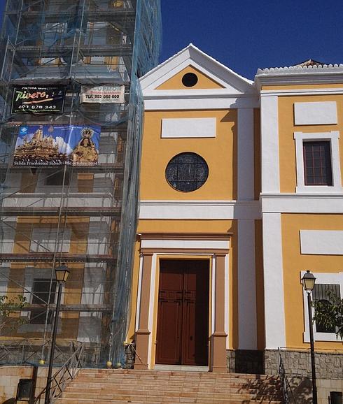 Fachada de la iglesia de las Angustias.