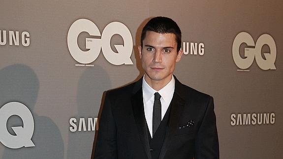 Álex González planta a su hermana
