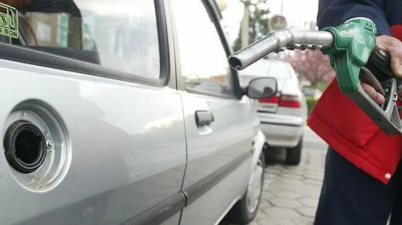 Mitos y realidades sobre el ahorro de combustible en los coches