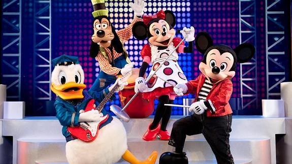 A Mickey Mouse le gusta el hip hop