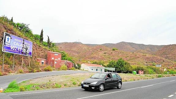 Las parcelas de Calaceite están situadas al Este del término municipal torroxeño, en el límite con Nerja.