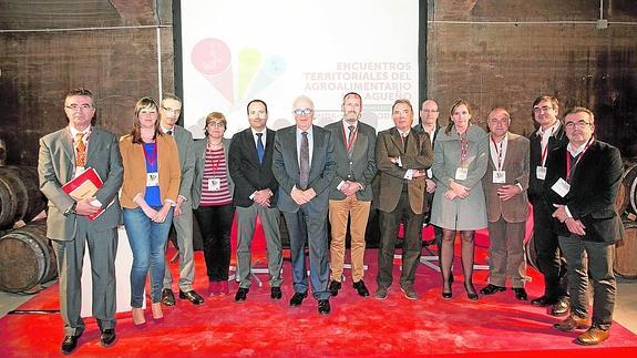 Peláez,Melgar, Manuel Izquierdo, Felisa Becerra, Manuel Castillo, Sánchez Maldonado, Jesús Ruiz, Losantos, Prego, Vanessa Bernard, Retamero, Diego Rivas y José V. Astorga. 