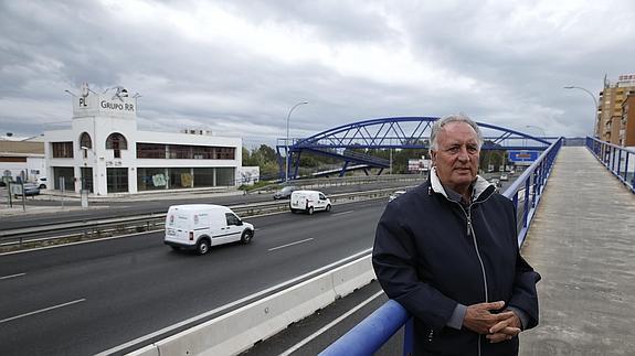 Enrique sufrió pérdidas millonarias en su negocio de carretillas elevadoras