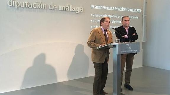 Prado y Bendodo, esta mañana en rueda de prensa.