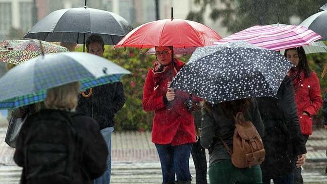 Meteorología prevé frío, lluvias y nieve por encima de 700 metros este fin de semana en Málaga