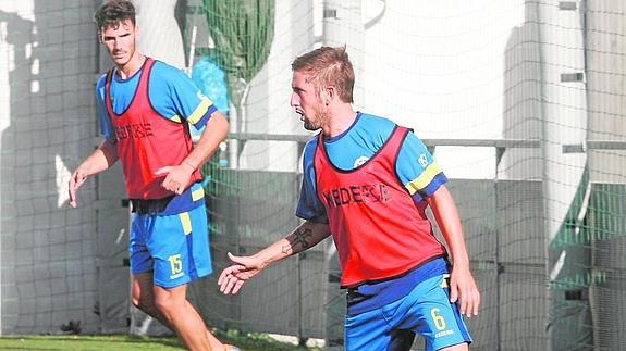 Quique, que vuelve al equipo, en un entrenamiento. :: kiko álvarez de toledo