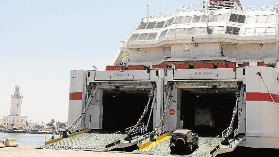 El popular Melillero, atracado en el puerto de Málaga. 