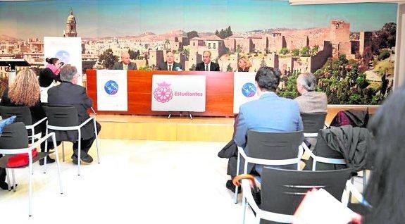 Durante el acto de presentación de las becas para ir a Estados Unidos. 