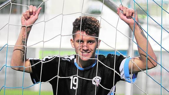 Jaime Moreno, poco antes del comienzo del entrenamiento de El Palo el jueves. 