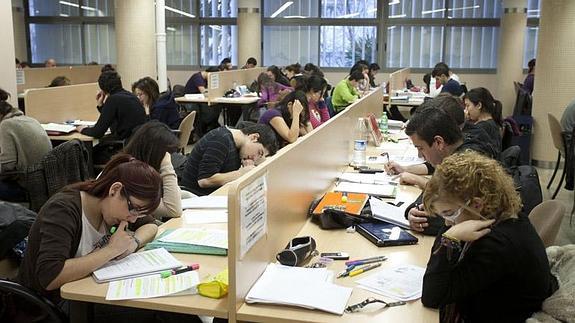 Las referencias a las características de las bibliotecas desaparecen. 