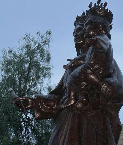 María Auxiliadora de Cartaojal ya tiene estatua