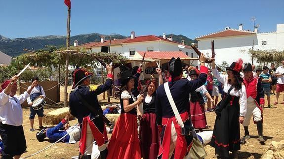 Vecinos recrean la lucha contra la invasión francesa en 'Yunquera Guerrillera'