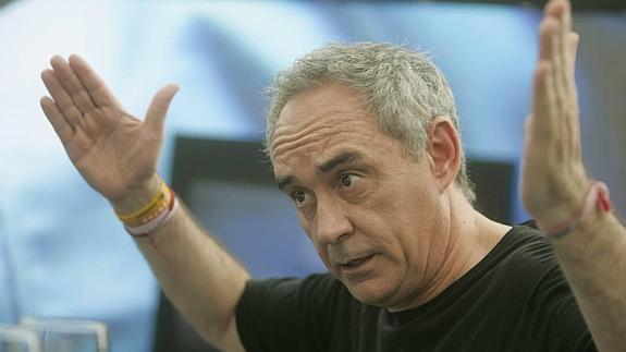 Ferran Adrià visitó ayer Málaga para dar una charla y presentar la exposición ‘Innovation Space’. 