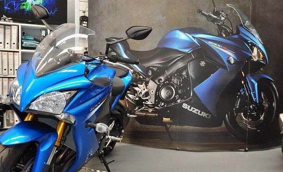 El concesionario Suzuki SK Motos presentó los nuevos modelos 2015