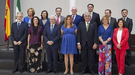 ‘Foto de familia’ del nuevo Ejecutivo andaluz. 