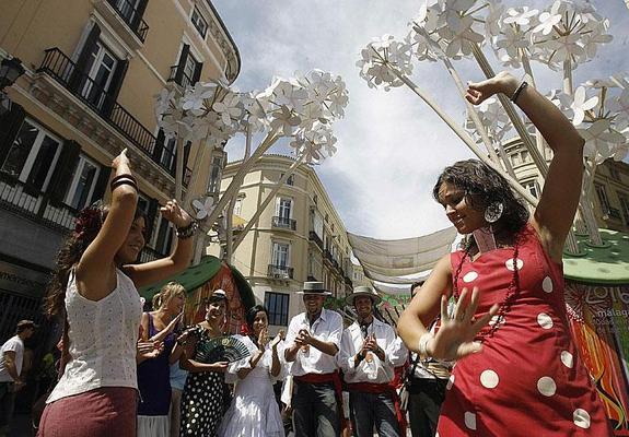 La portada que preside la entrada a calle Larios en la Feria de Málaga desde 2007 se sustituirá este año (archivo)