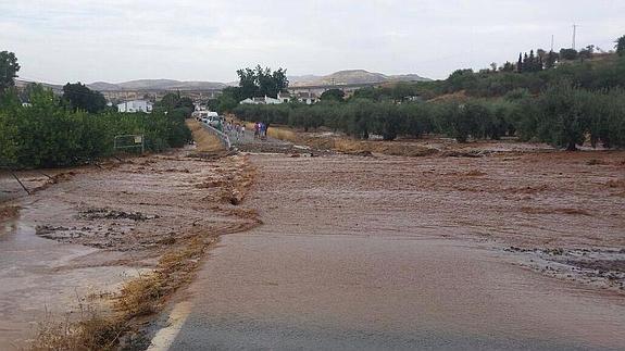 Imagen de la carretera anegada. 