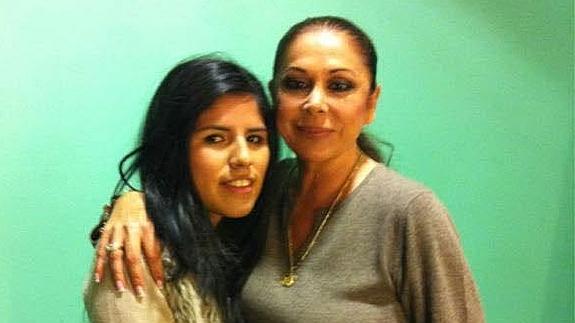 Chabelita se enteró de que era adoptada por las revistas
