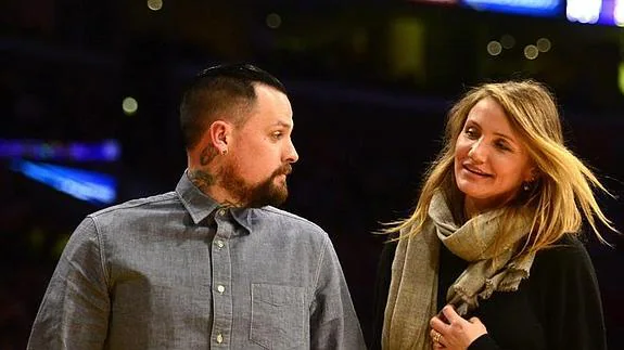 Cameron Díaz y su marido, Benji Maddien, en un partido de la NBA a principios de año.