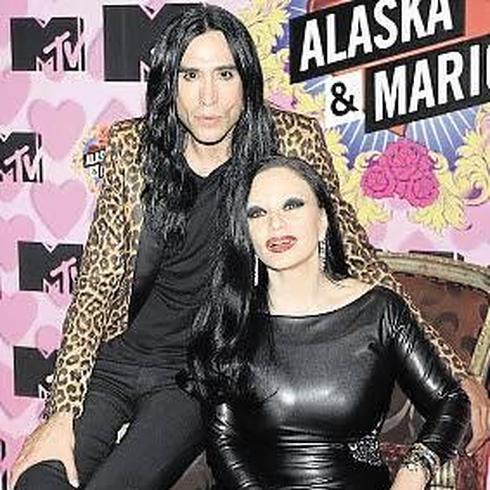 Alaska y Mario se escapan a Marbella con la MTV