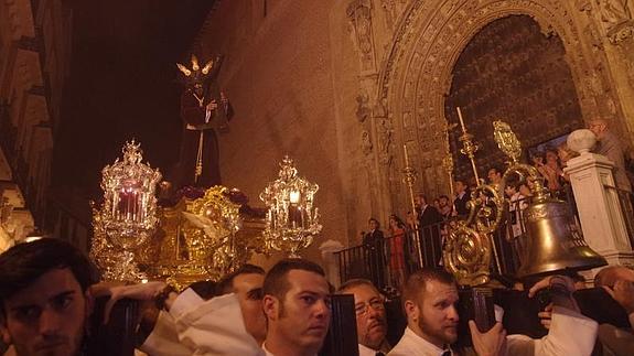 Viñeros: cuatro siglos de historia en una procesión inolvidable