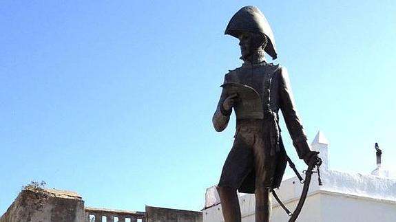 Estatua en Tarifa a Francisco de Copons en homenaje a su gesta. 