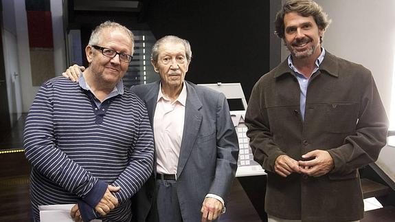 Téllez, Alcántara y León Gross.