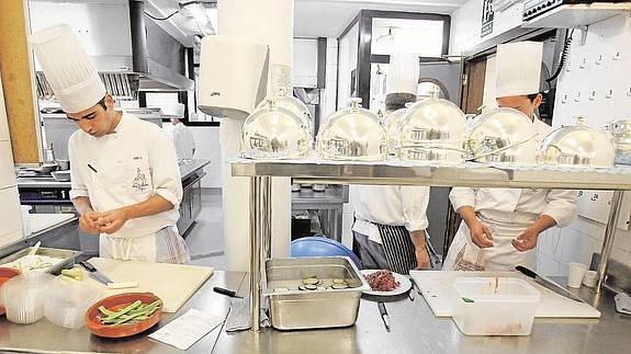 Los trabajadores de La Cónsula y La Fonda, de nuevo en huelga