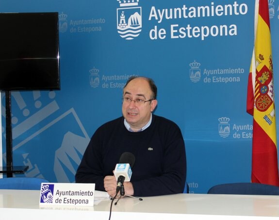 Manuel Aguilar durante la rueda de prensa celebrada ayer. 