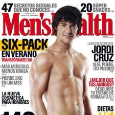 Bertín Osborne se atreve con la portada de Men's Health al estilo Jordi Cruz