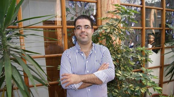 el socialista Joaquín Esquina Becerra lleva ocho años y medio al frente del Consistorio cueveño. 