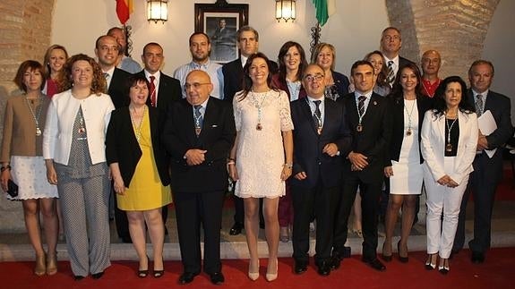 La Corporación municipal actual al completo tras celebrar el pleno de investidura en junio del año pasado