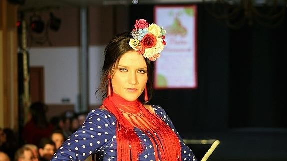 Pasarela de moda flamenca a favor de la lucha contra el cáncer