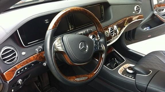 Interior del automóvil interceptado esta semana por la Guardia Civil.