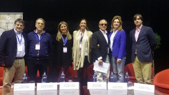Marín, Sánchez, Pérez, Muñoz, Hoz (padre e hija) y Amado. :: SUR