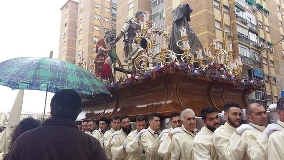 Humildad y Paciencia, durante su recorrido. 