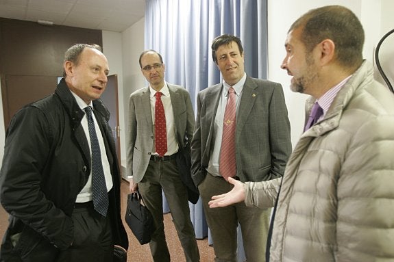 Ignacio López (Philips), José Luis Sevillano, de la ETSI de Informática de Sevilla, Pimentel y Muñoz. :: nuria faz