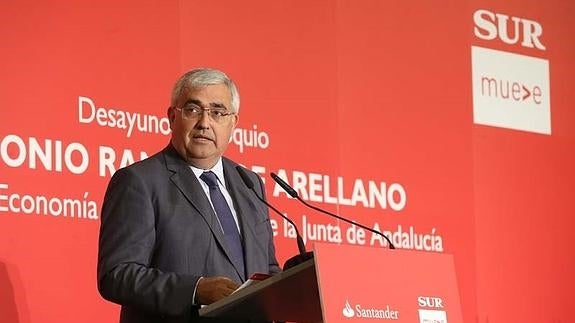 El consejero de Economía: "Andalucía debe pasar de las subvenciones a las inversiones"