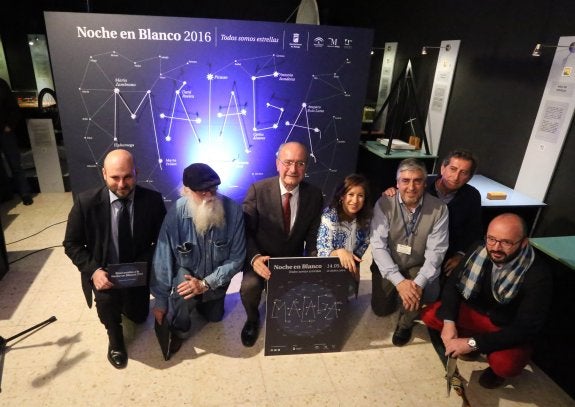 El Centro de Ciencia Principia acogió ayer la presentación de la imagen de la novena Noche en Blanco de Málaga. 