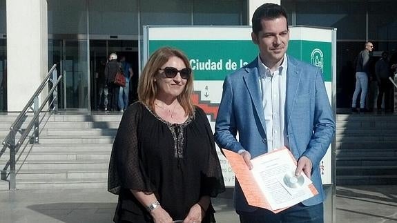 El viceportavoz de Ciudadanos, Alejandro Carballo, esta mañana en los juzgados.
