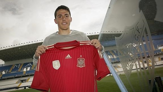 Pablo Fornals, con la camiseta de la selección en la convocatoria de la sub-21. 