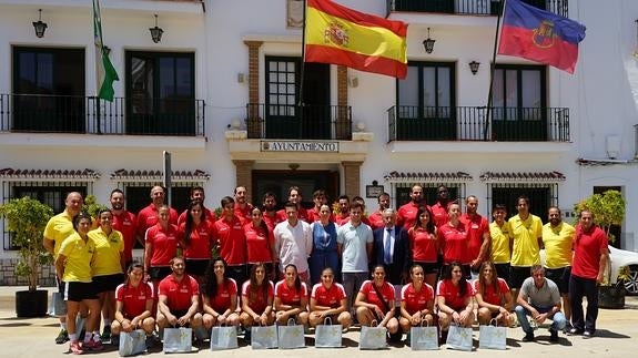 Recepción de los jugadores nacionales, este martes en la plaza de la Constitución. 