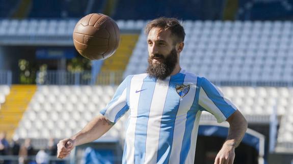 Cifu, en su presentación como jugador malaguista.